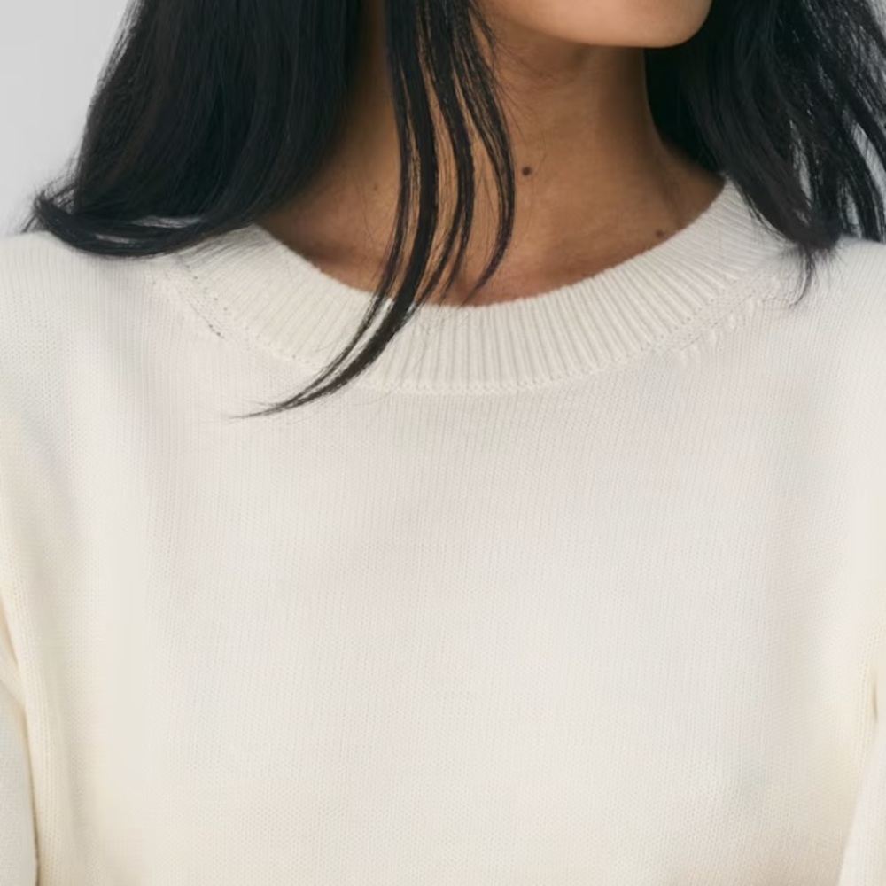 Aritzia Izabbele Crewneck Sweater.NWT. - Picture 5 of 8